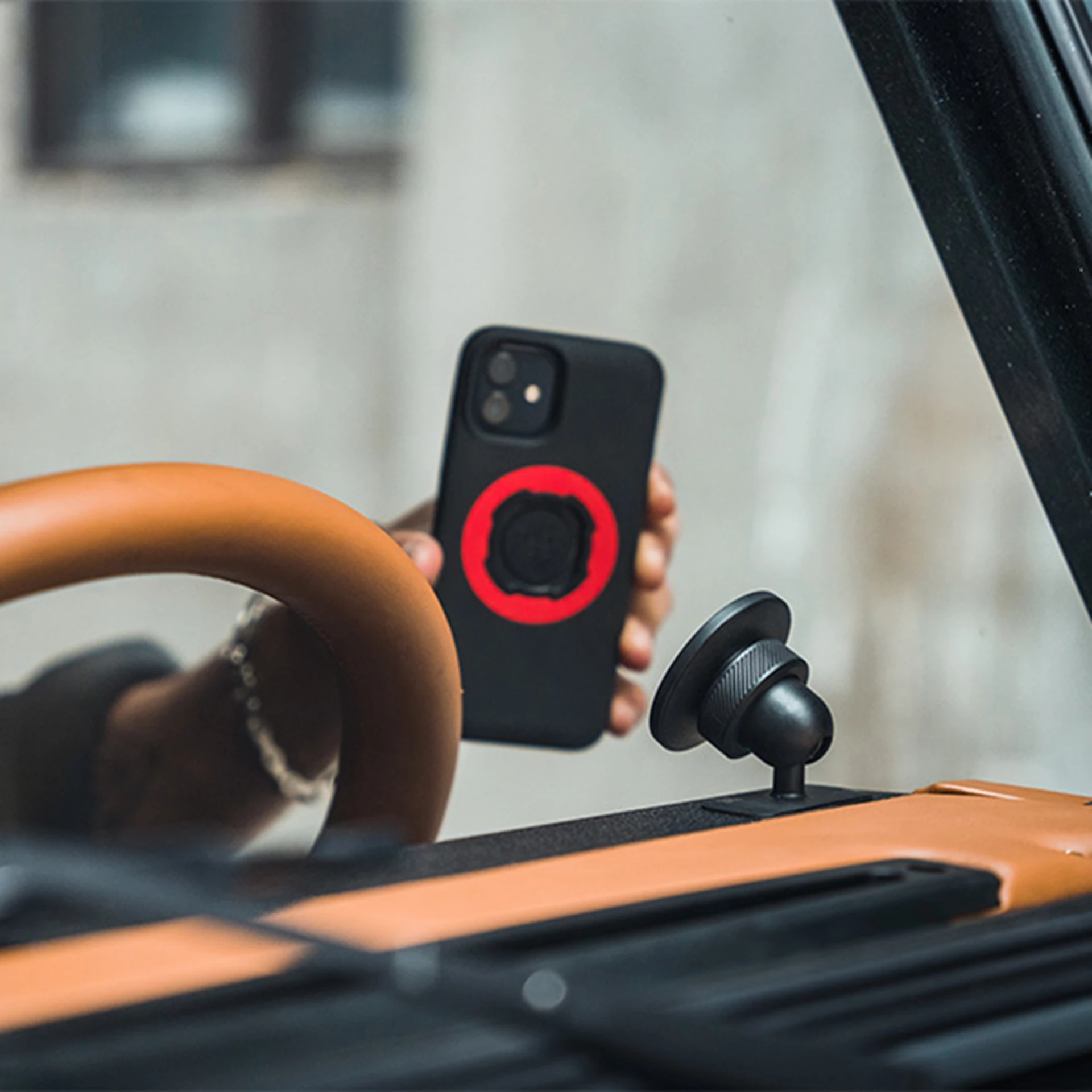 Drive ADHESIVEDASHMOUNT MAGWCH IPHONEMAGCASE REDMAGRING