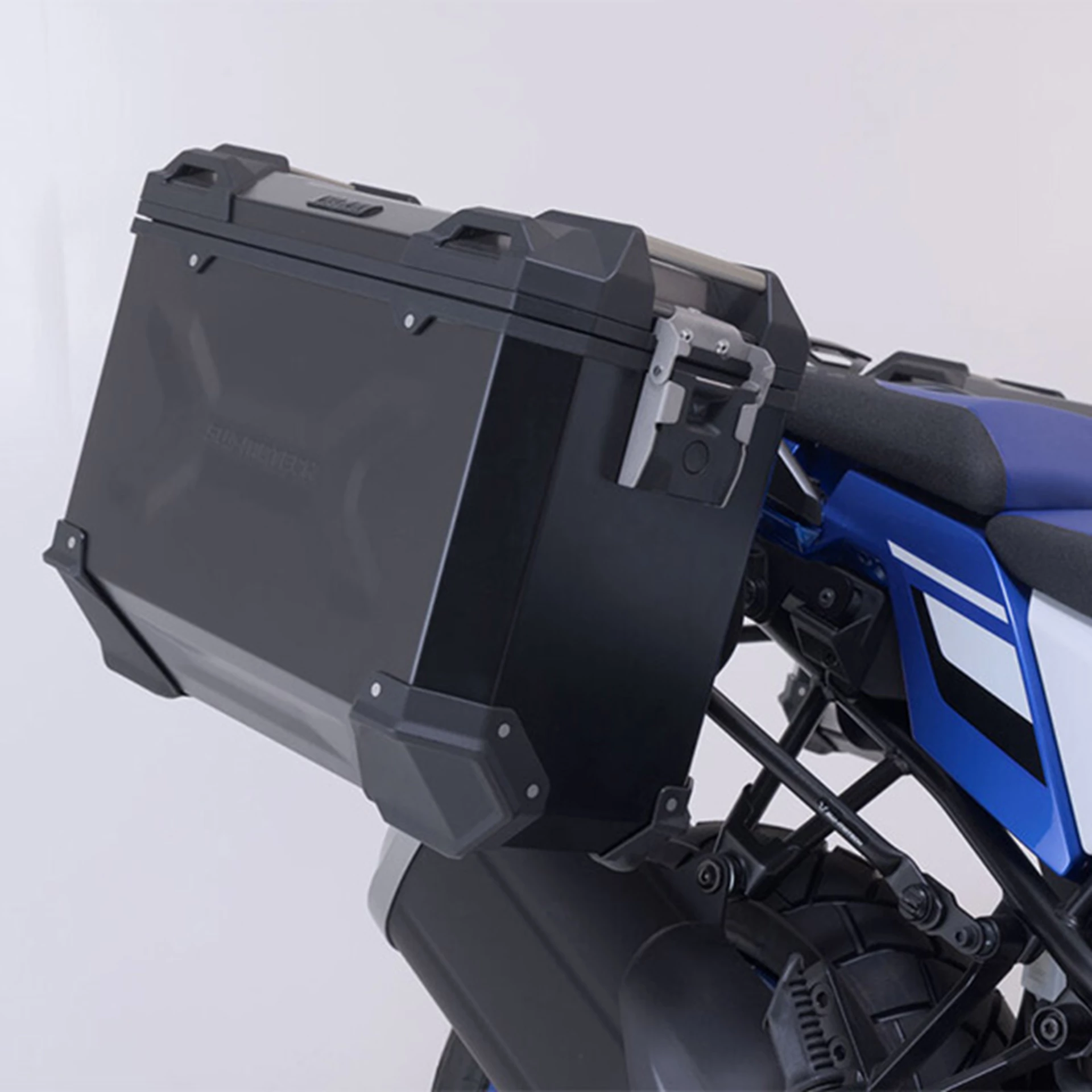 Adv 05 936 75001 B 7 Xl