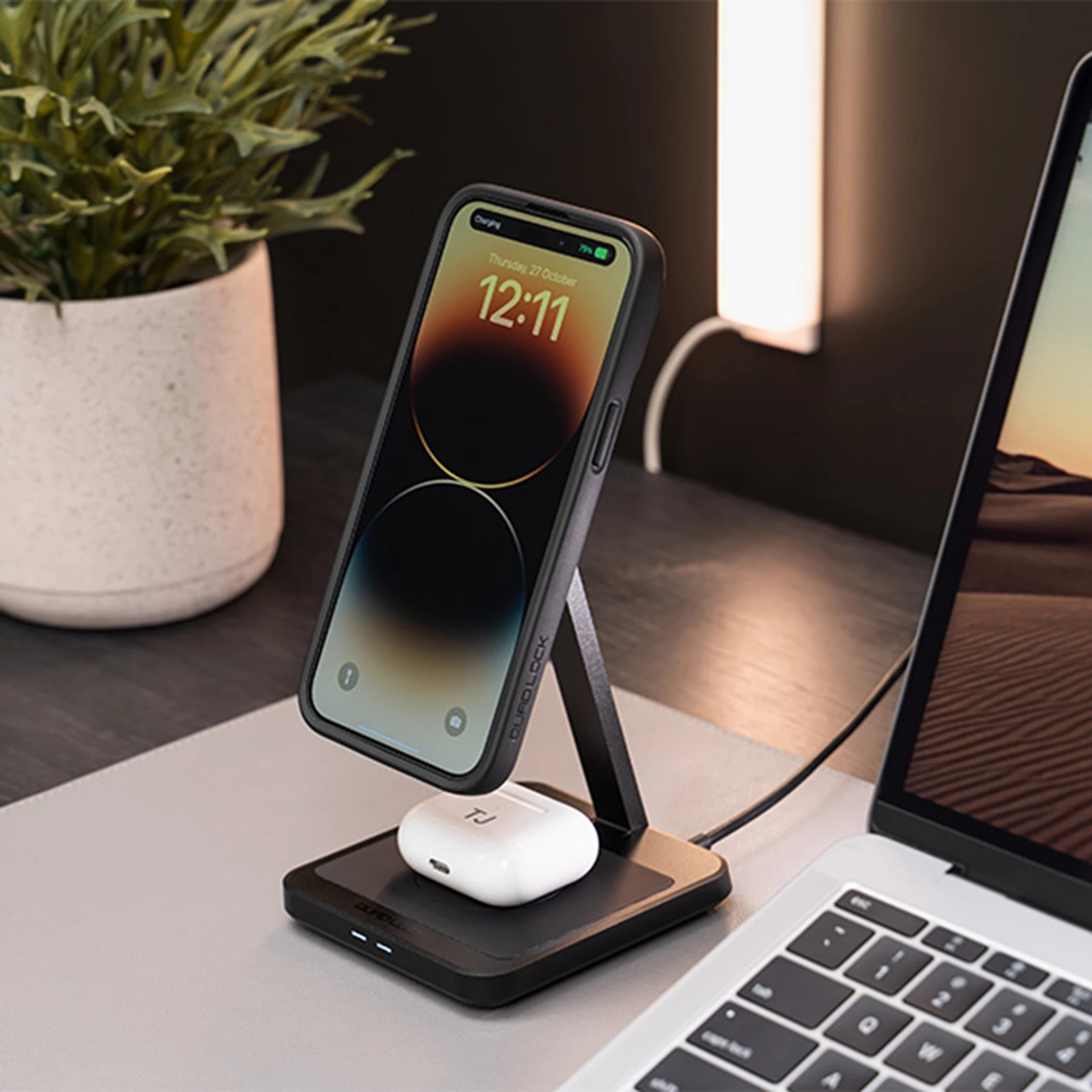 MAG Dualdesktopcharger IPHONE (2)