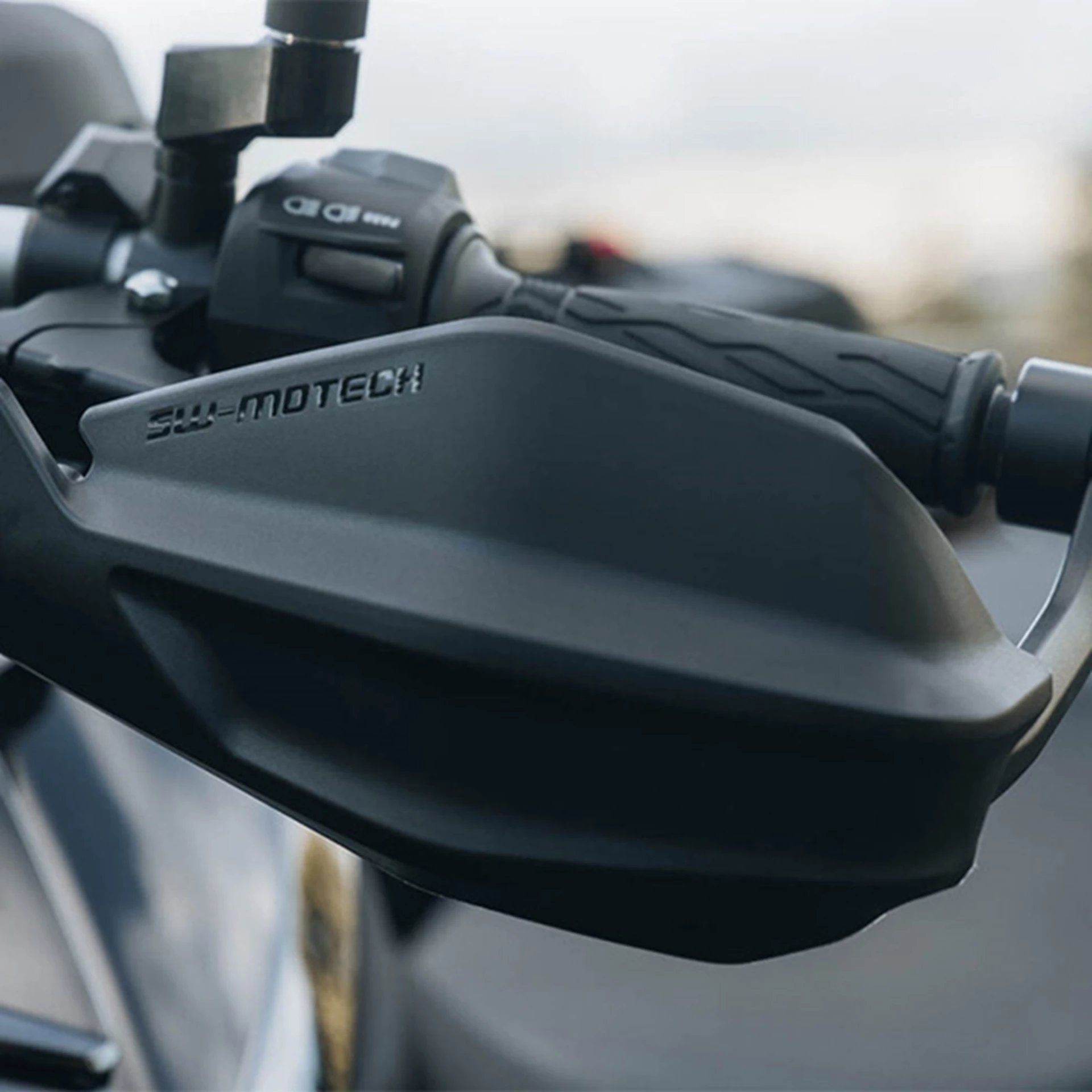 Hdg 00 220 3Xxxx B 2 Xl