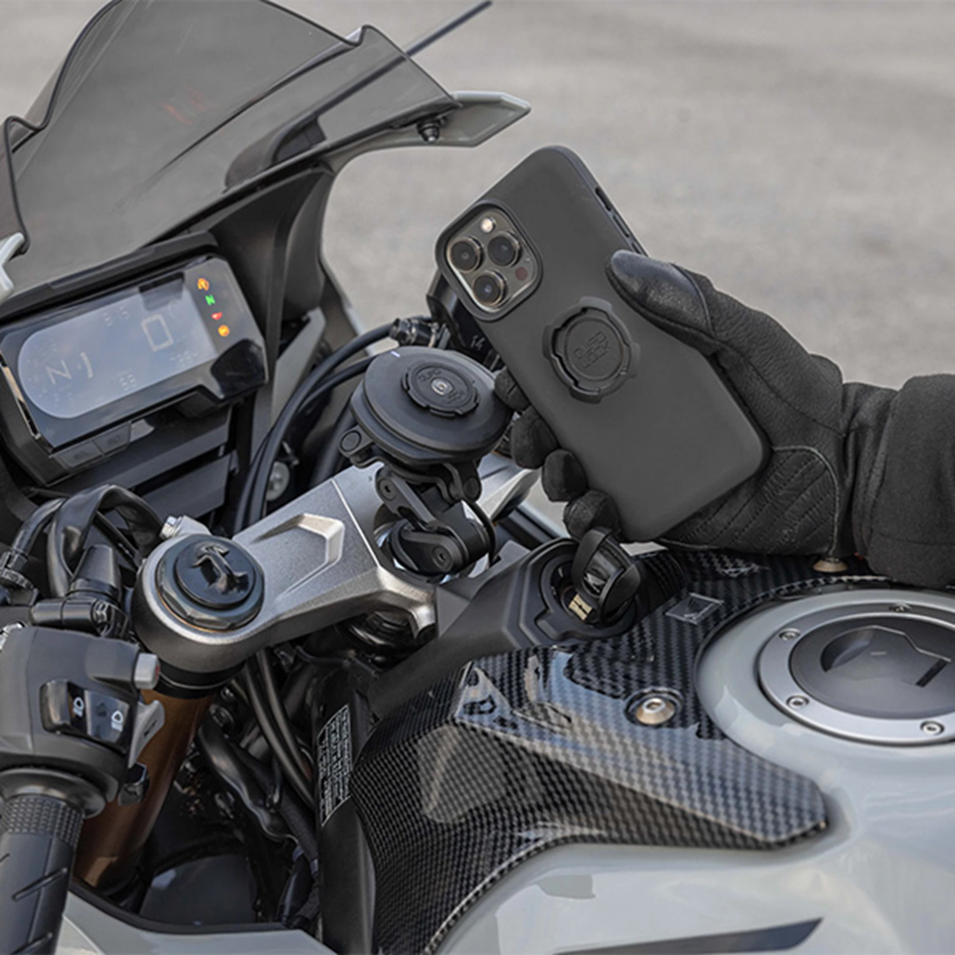Weatherproof Wireless Charge Head + FSM + VD 0C7A3673