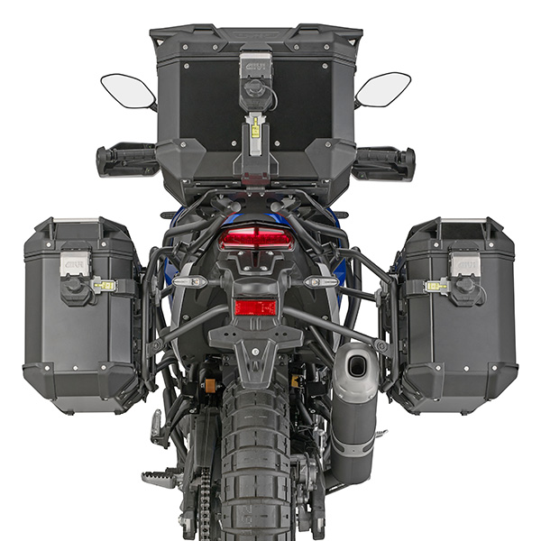 PLO2174CAM Pannier Holder Mounted On 002 Givi Yamaha Tenere700 25