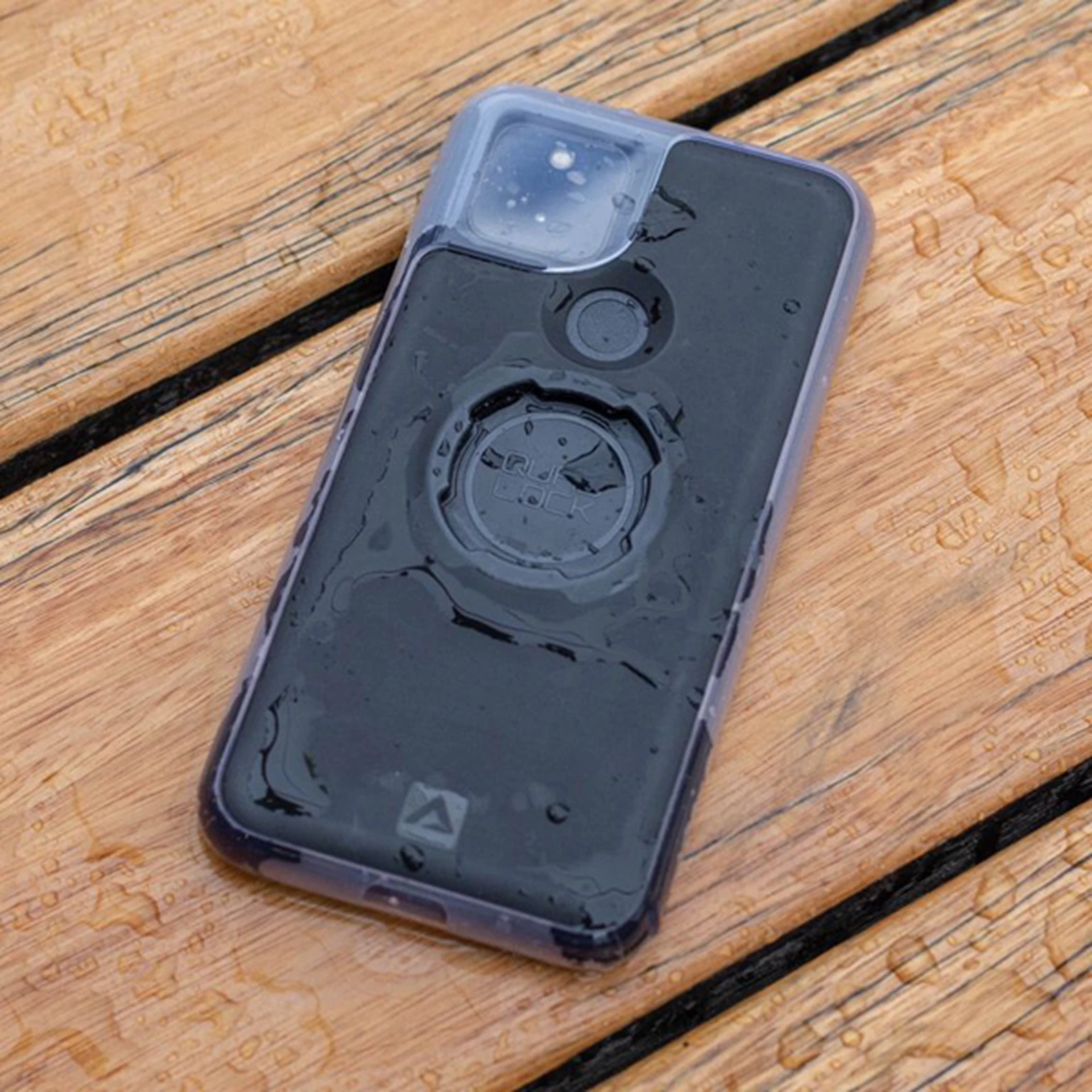 Quad Lock Pixel MAG Poncho 2