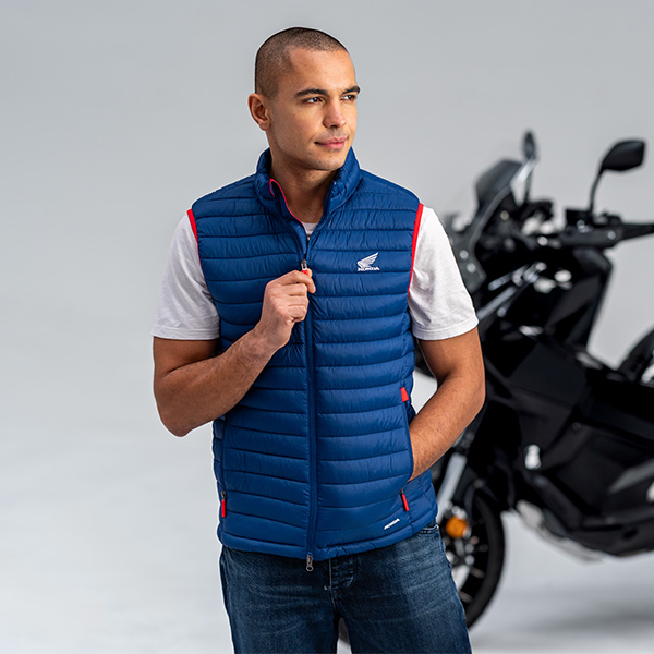 26YM Apparel Location Wing 08AUD SVE 001M Silent Vest