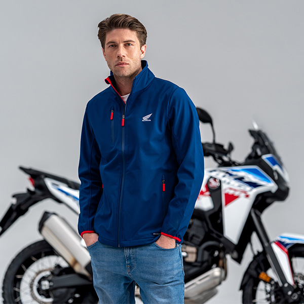 26YM Apparel Location Wing 08AUD SJA 001M Softshell