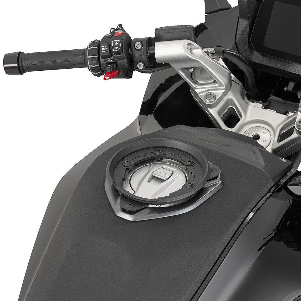 BF99 Flange Mounted On Givi Bmw R1300rs 25