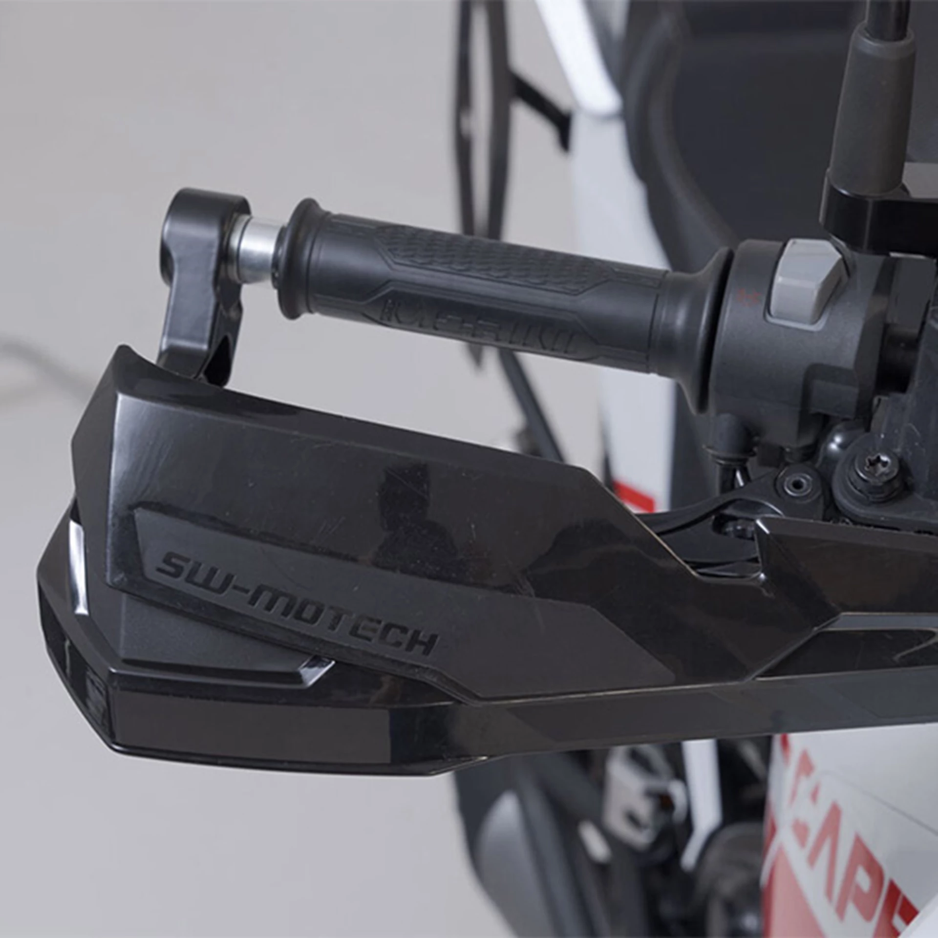 Adv 23 017 76002 6 Xl