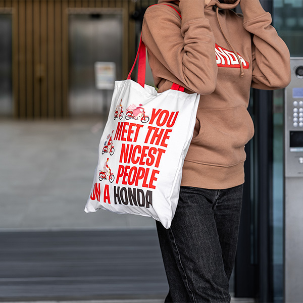 26YM Apparel Location Urban Fun 08AUD TAC 001 URBAN FUN HONDA YOU MEET TOTE BAG