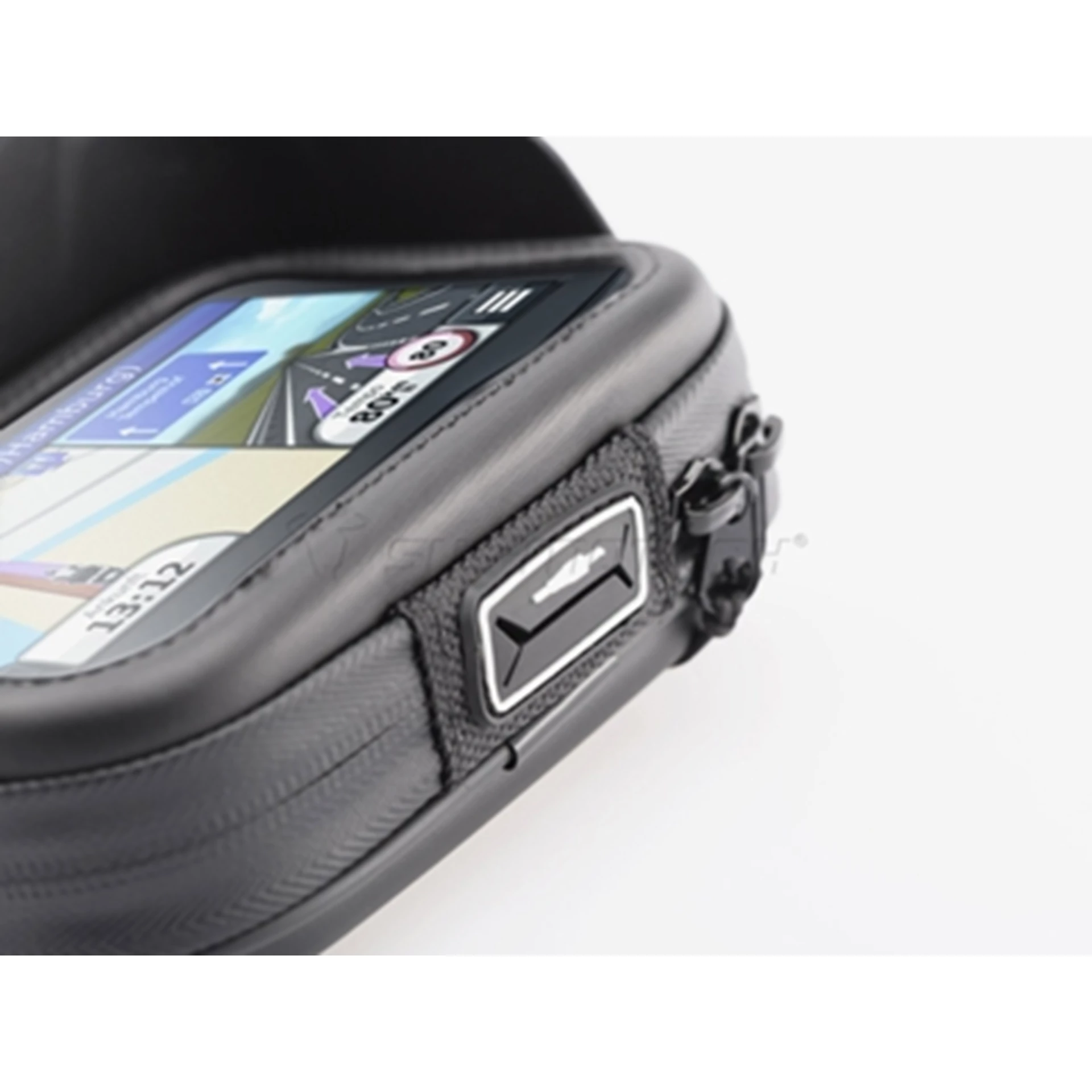 BC.GPS.00.008.10000_2.jpg