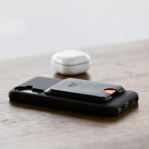 QMA WLT 2023 MAG Wallet Cafe 1042